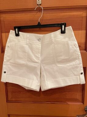 White House Black Market White Cuffed Shorts - women’s 4 - NWOT